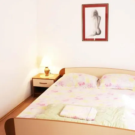 Apartmán Antonio - Two Bedroom With Terrace A