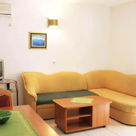 Antonio - Two Bedroom With Terrace A